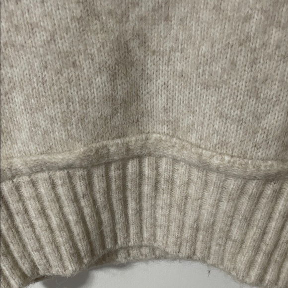 Flat White Los Angelos Cropped Oatmeal Colour Sweater Size Small - Picture 3 of 10